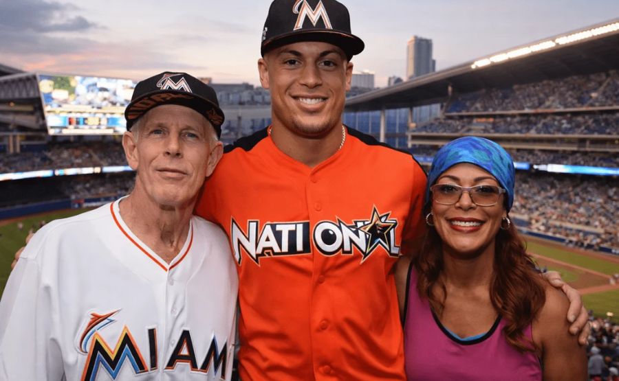 Jacinta Garay: The Woman Who Raised a Slugger